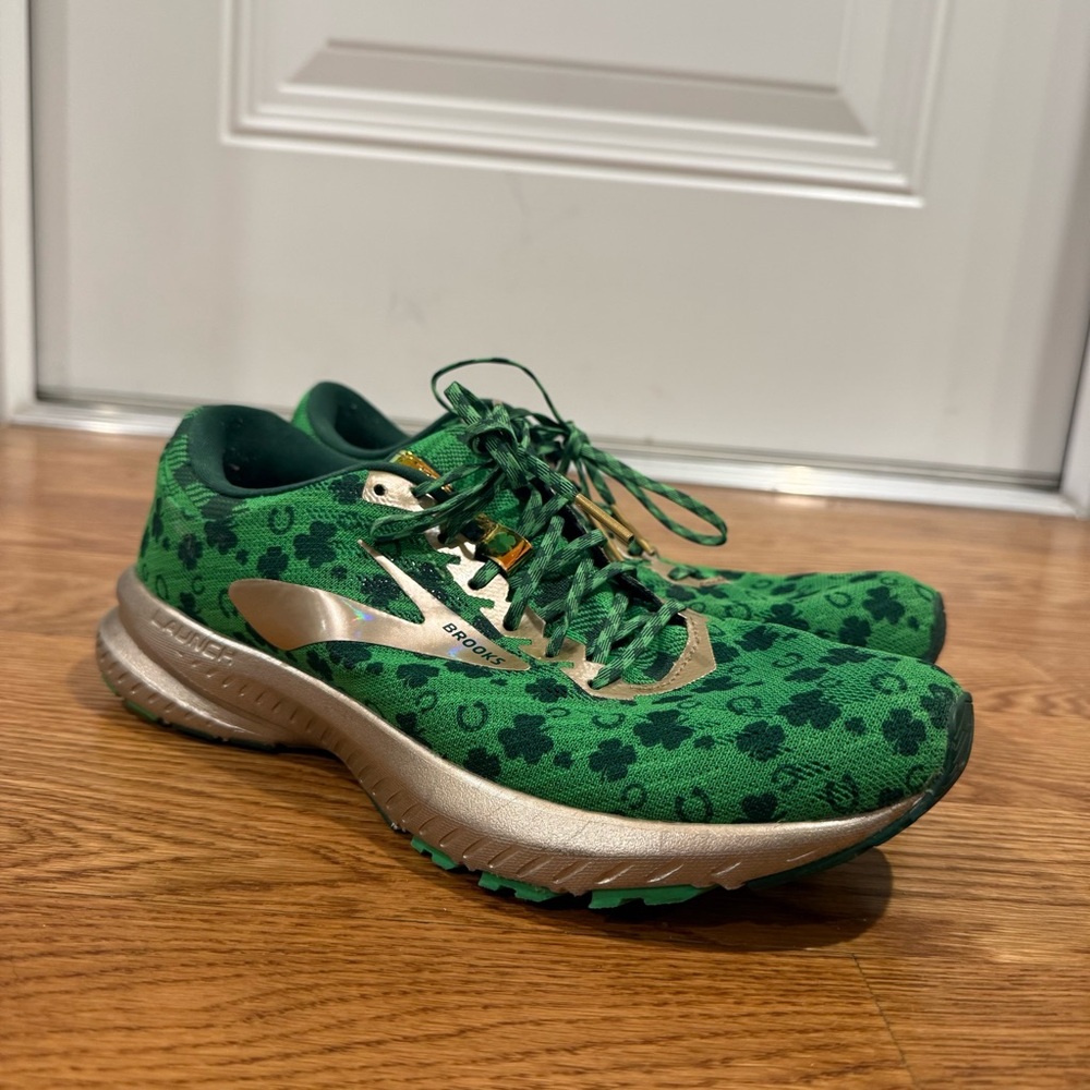 Brooks Launch 6 “Run Lucky” Green / Gold Shamrock Shoes, Women’s Size 8
